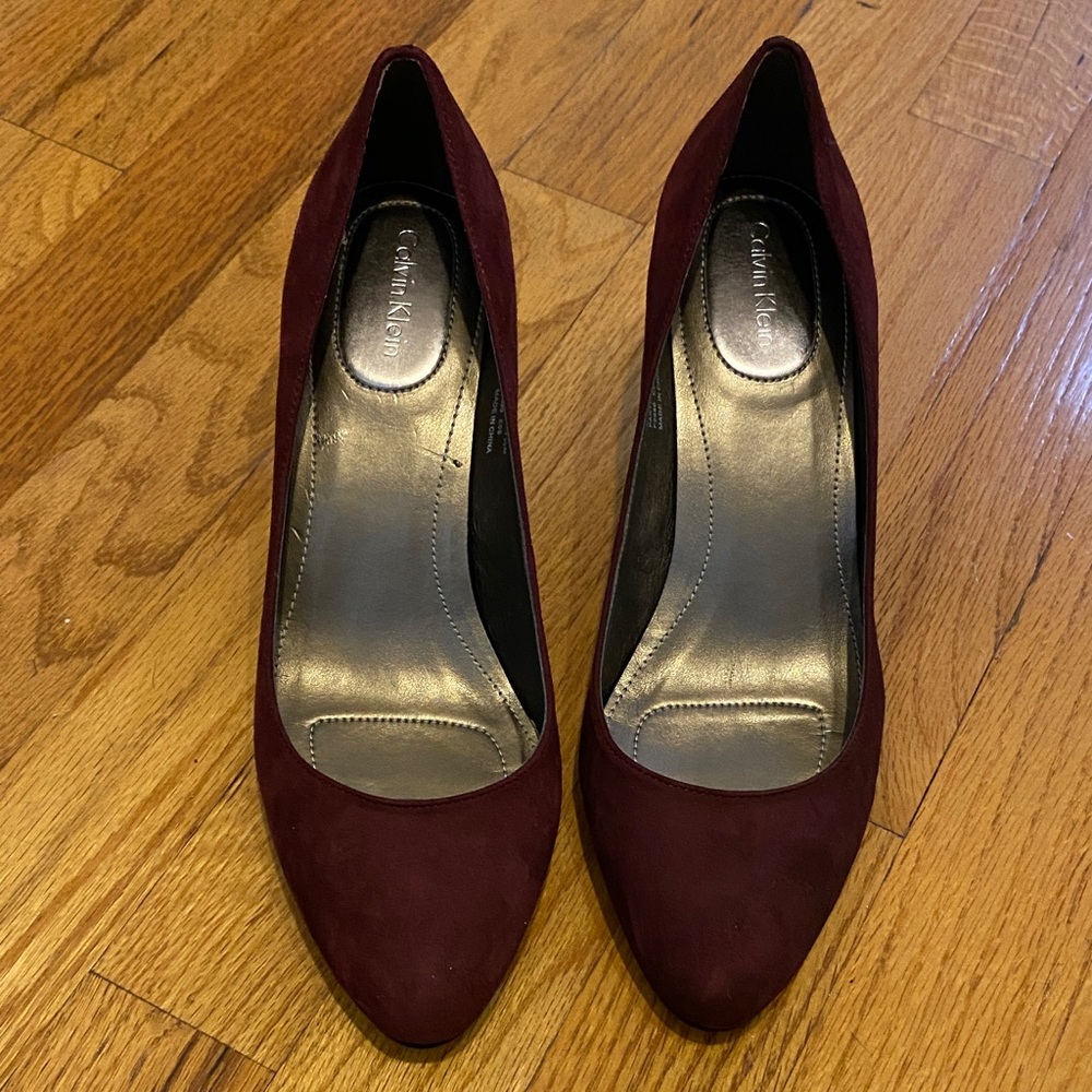 Calvin Klein Women's maroon suede heels